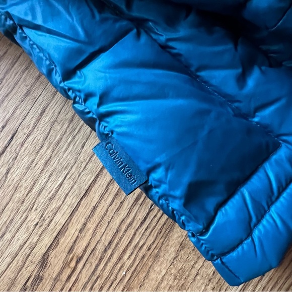 Calvin Klein Lightweight Premium Packable Down Jacket - Picture 5 of 6